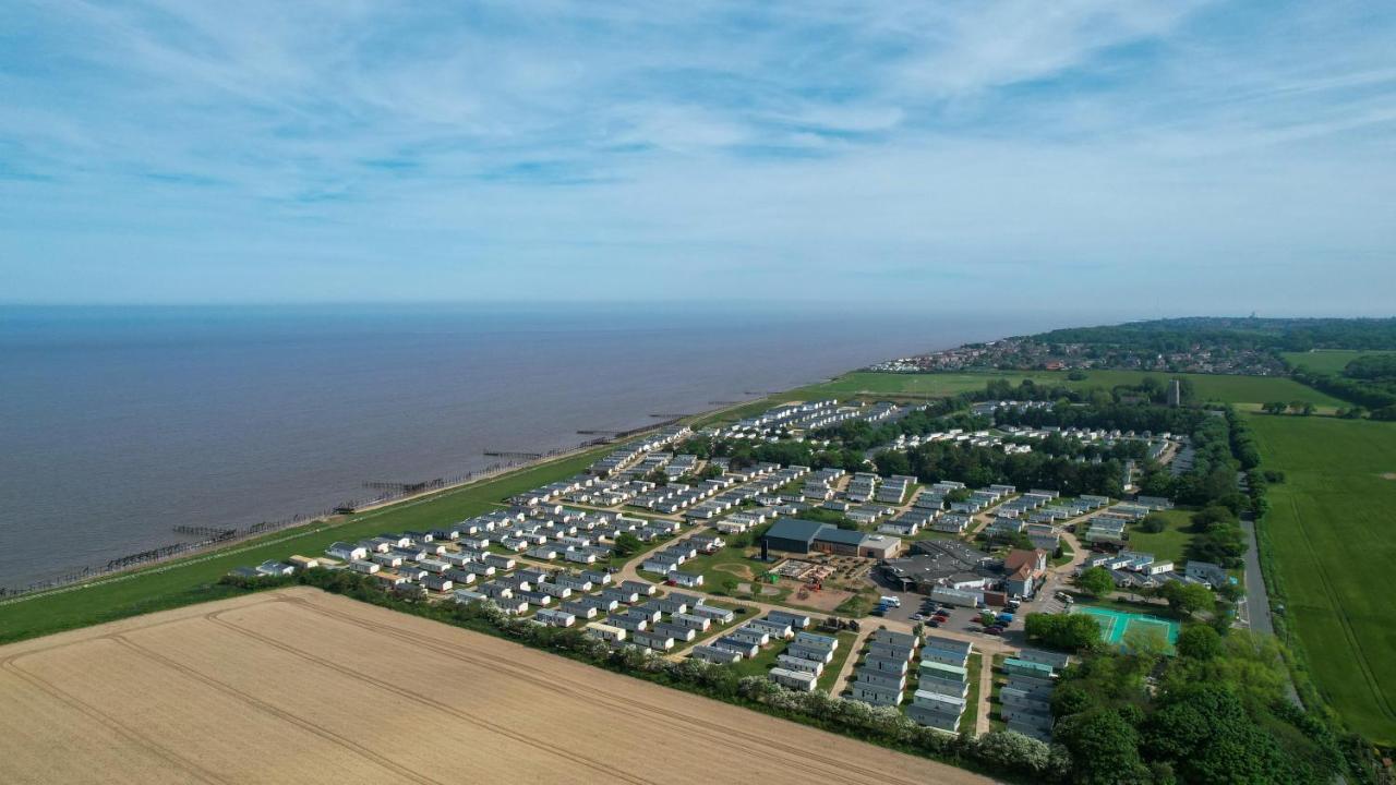 Great 8 Berth Caravan In Norfolk Near To Great Yarmouth Ref 20178Bs Hopton on Sea ภายนอก รูปภาพ
